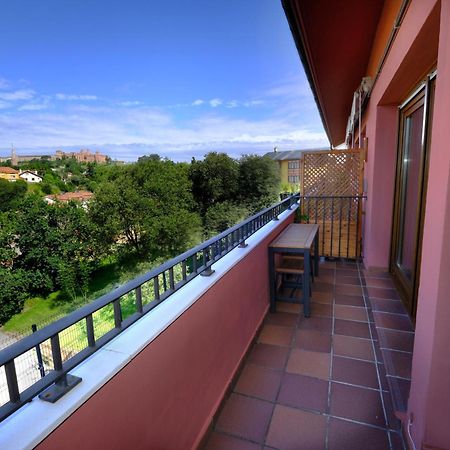 Comillas Pueblo El Capricho Buitenkant foto